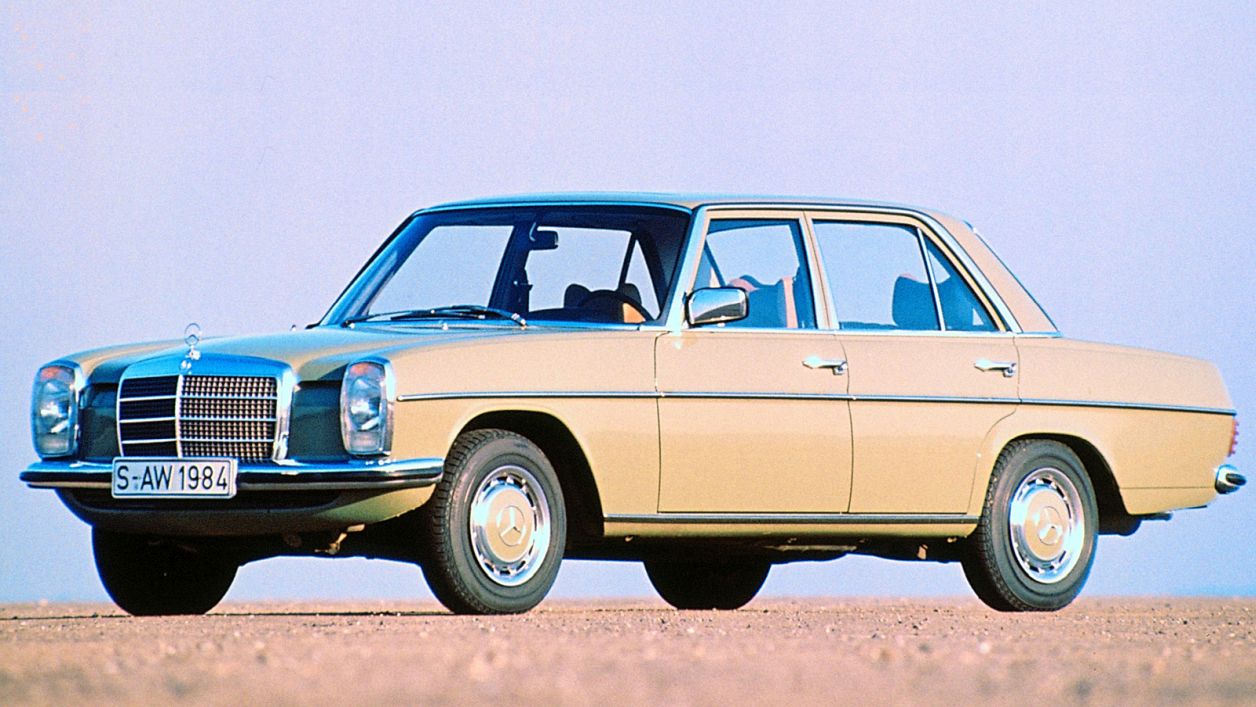 Κουκούλα αυτοκινήτου συμβατή με Mercedes-Benz "Strich-Acht" (114/115) Limousine (12/67 - 02/76) αδιάβροχη και με επένδυση 4680x1770x1440