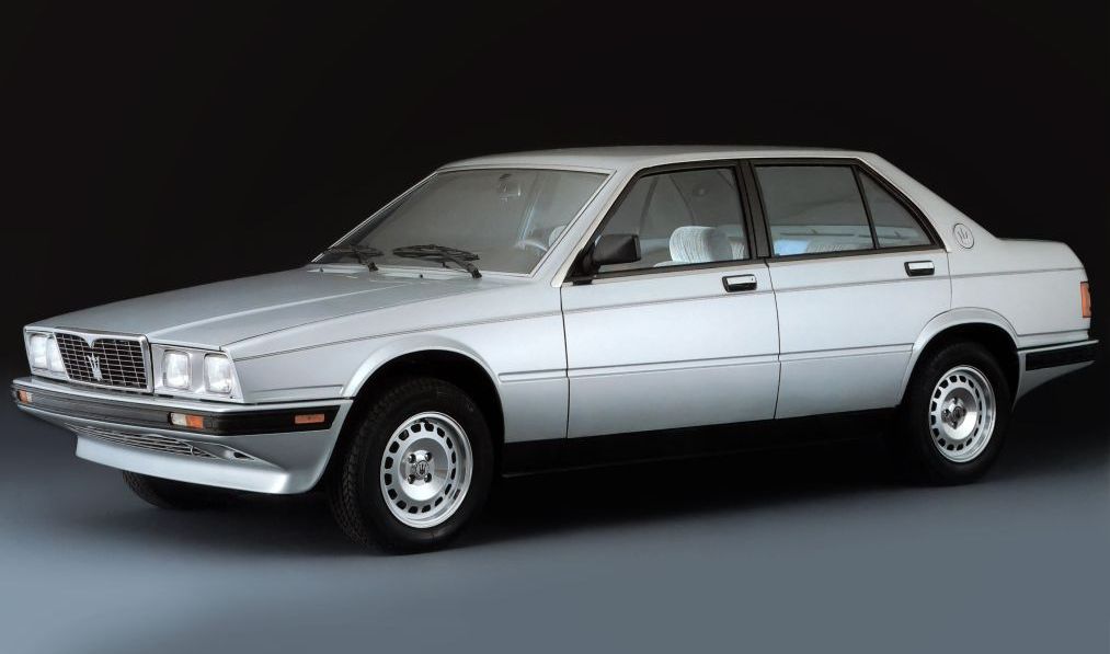 Κουκούλα αυτοκινήτου συμβατή με Maserati Biturbo Limousine (06/84 - 12/92) αδιάβροχη και με επένδυση 4400x1730x1310-1360