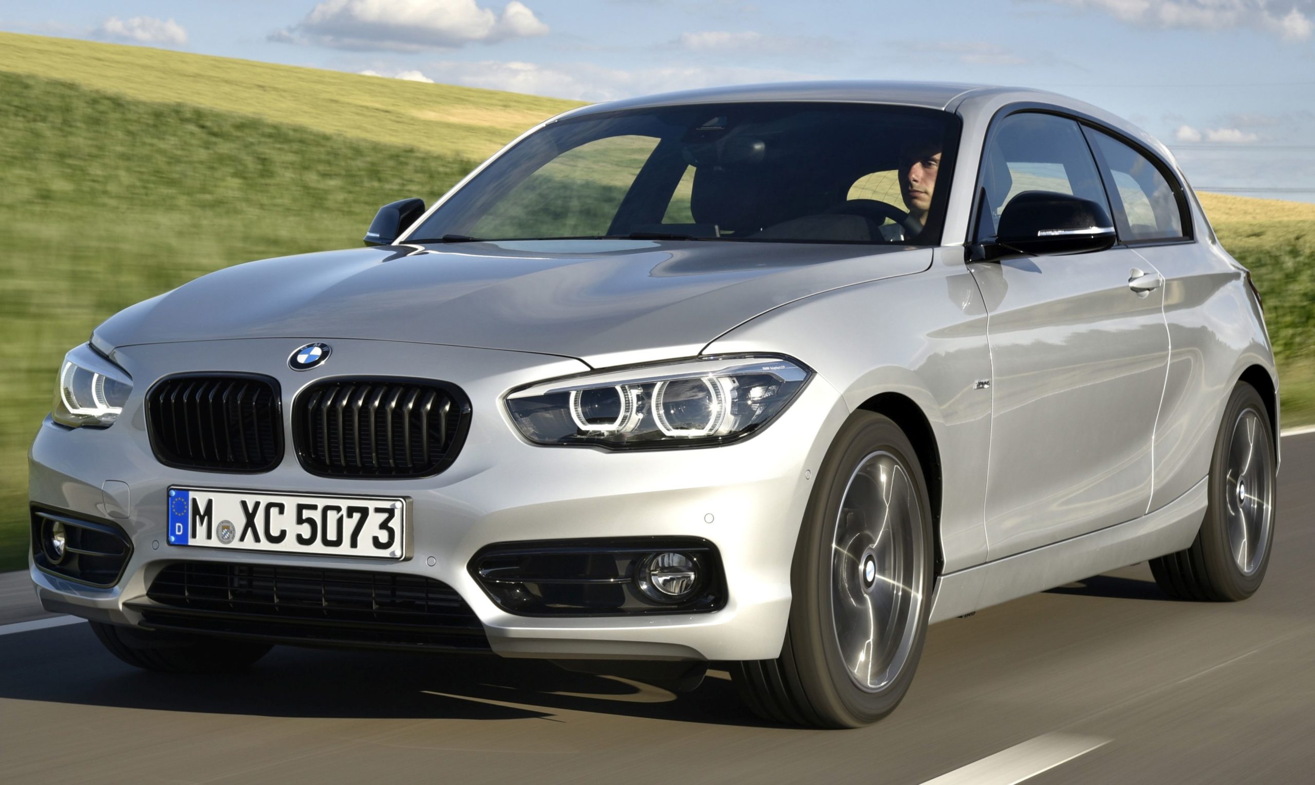 Κουκούλα αυτοκινήτου συμβατή με BMW 1er-Reihe (F20/F21) (07/17 - 06/19) αδιάβροχη και με επένδυση 4329x1765x1421