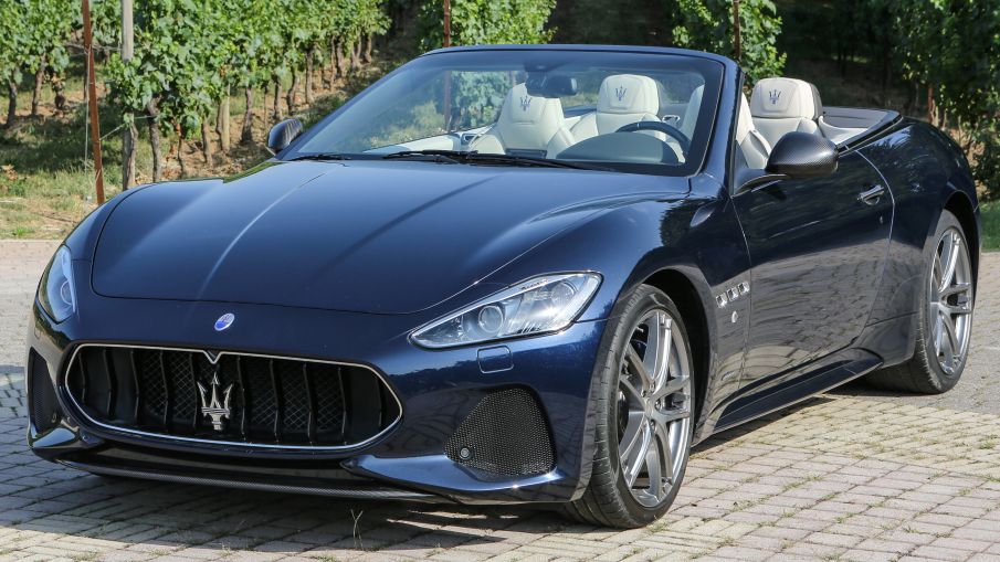 Κουκούλα αυτοκινήτου συμβατή με Maserati GranCabrio (03/10 - 11/19) αδιάβροχη και με επένδυση 4920x1915x1380