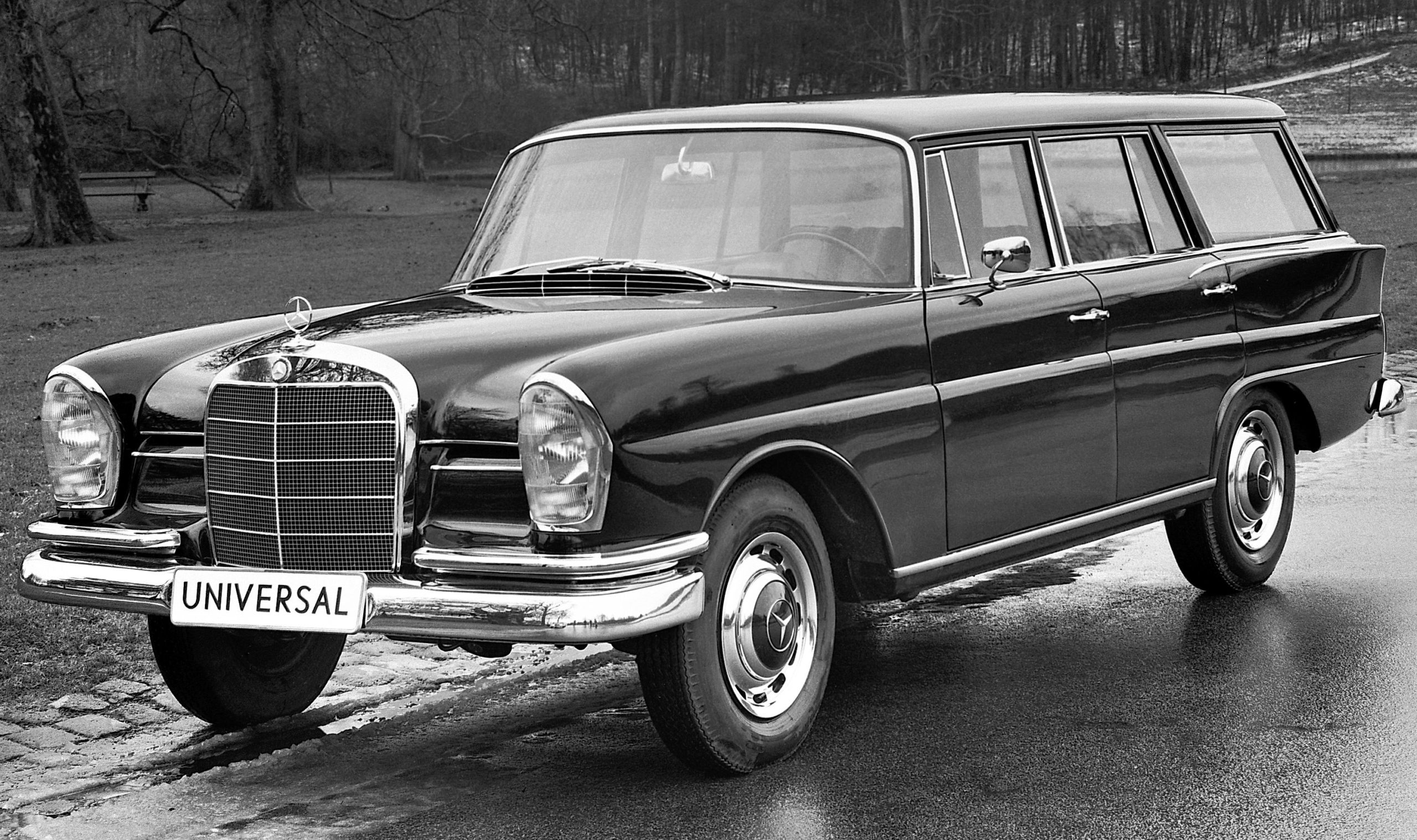 Κουκούλα αυτοκινήτου συμβατή με Mercedes-Benz "Heckflossen-Mercedes" (111) Universal (08/66 - 01/68) αδιάβροχη και με επένδυση 4885x1795x1530