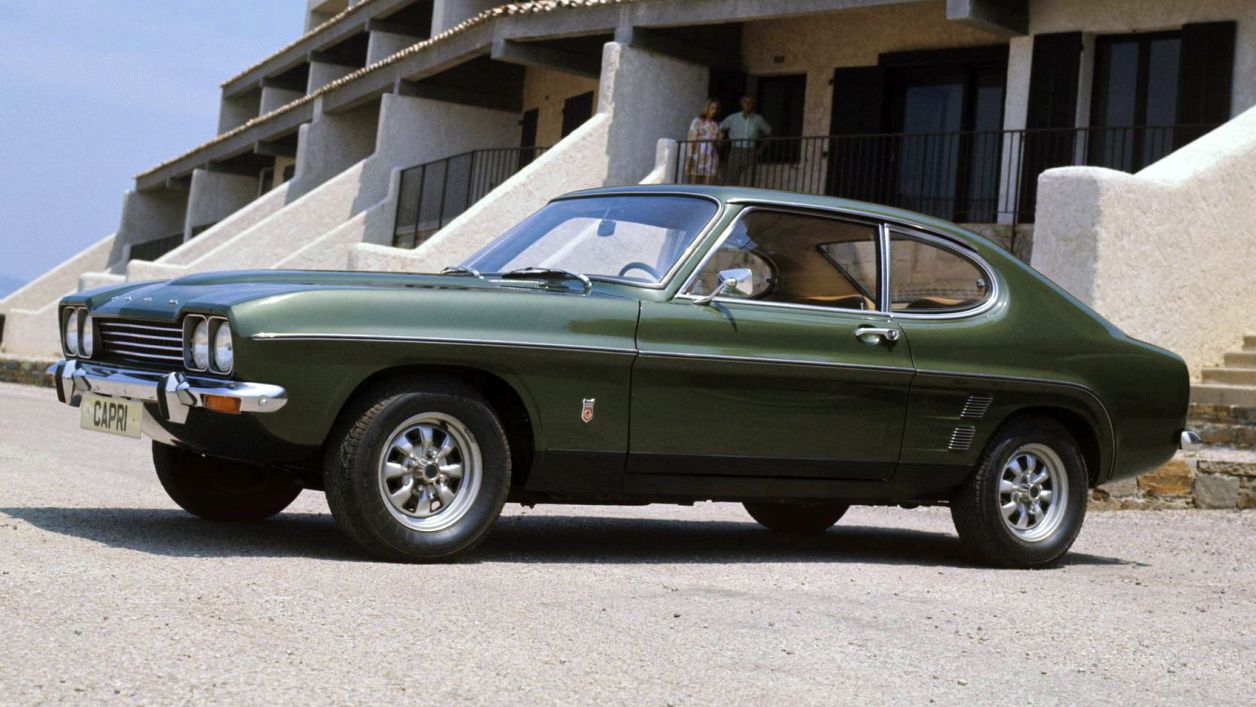 Κουκούλα αυτοκινήτου συμβατή με Ford Capri (I) (02/69 - 12/73) αδιάβροχη και με επένδυση 4313x1646-1672x1283-1352