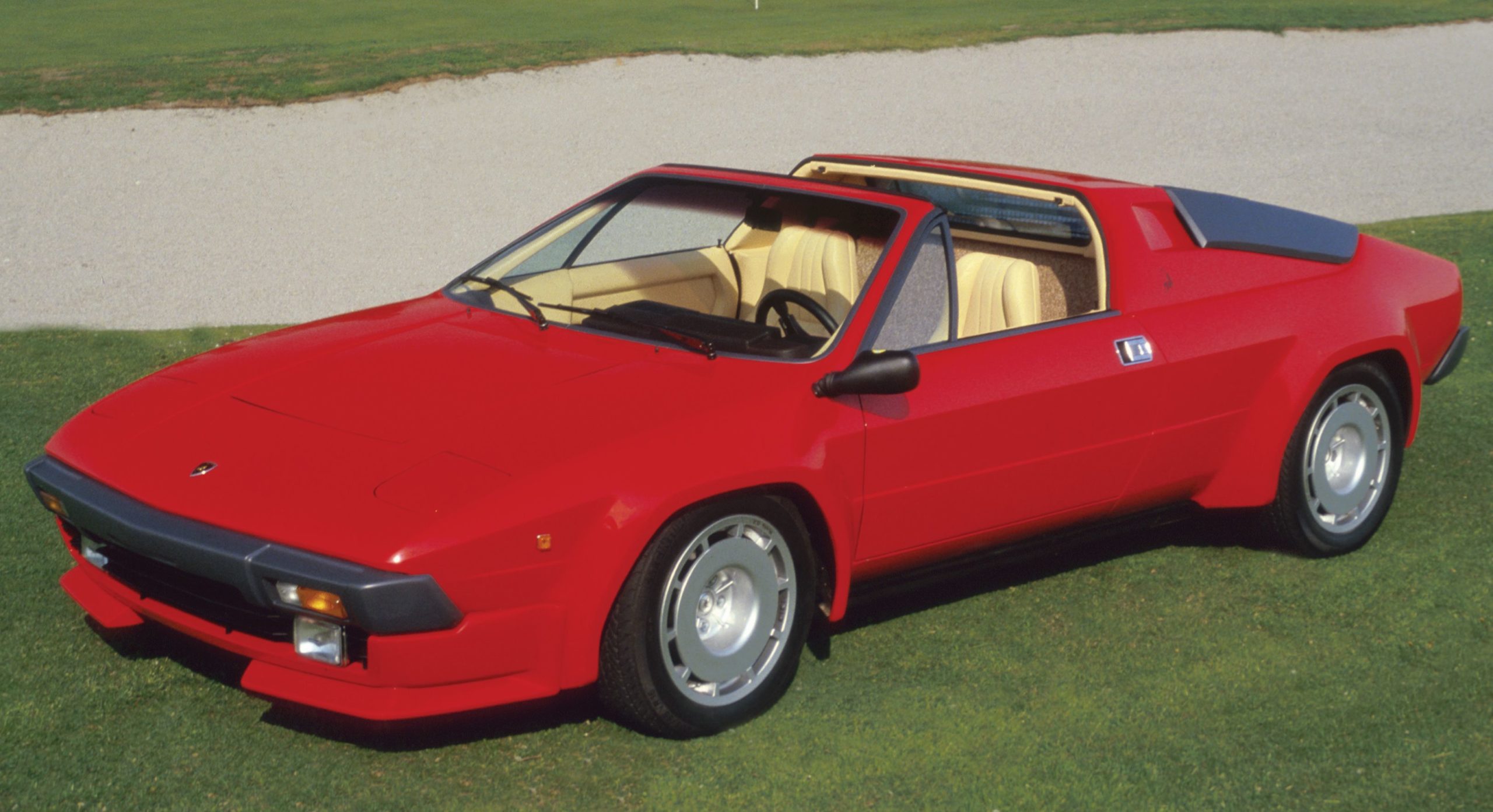 Κουκούλα αυτοκινήτου συμβατή με Lamborghini Jalpa (06/82 - 06/88) αδιάβροχη και με επένδυση 4330x1880x1140