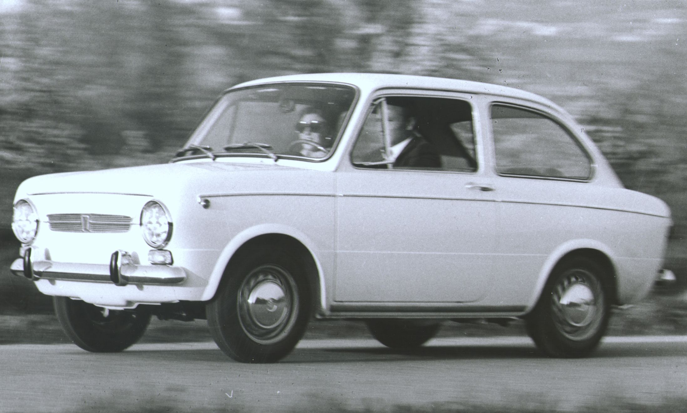 Κουκούλα αυτοκινήτου συμβατή με Fiat 850 (100G) Limousine (08/64 - 06/73) αδιάβροχη και με επένδυση 3575x1425x1385