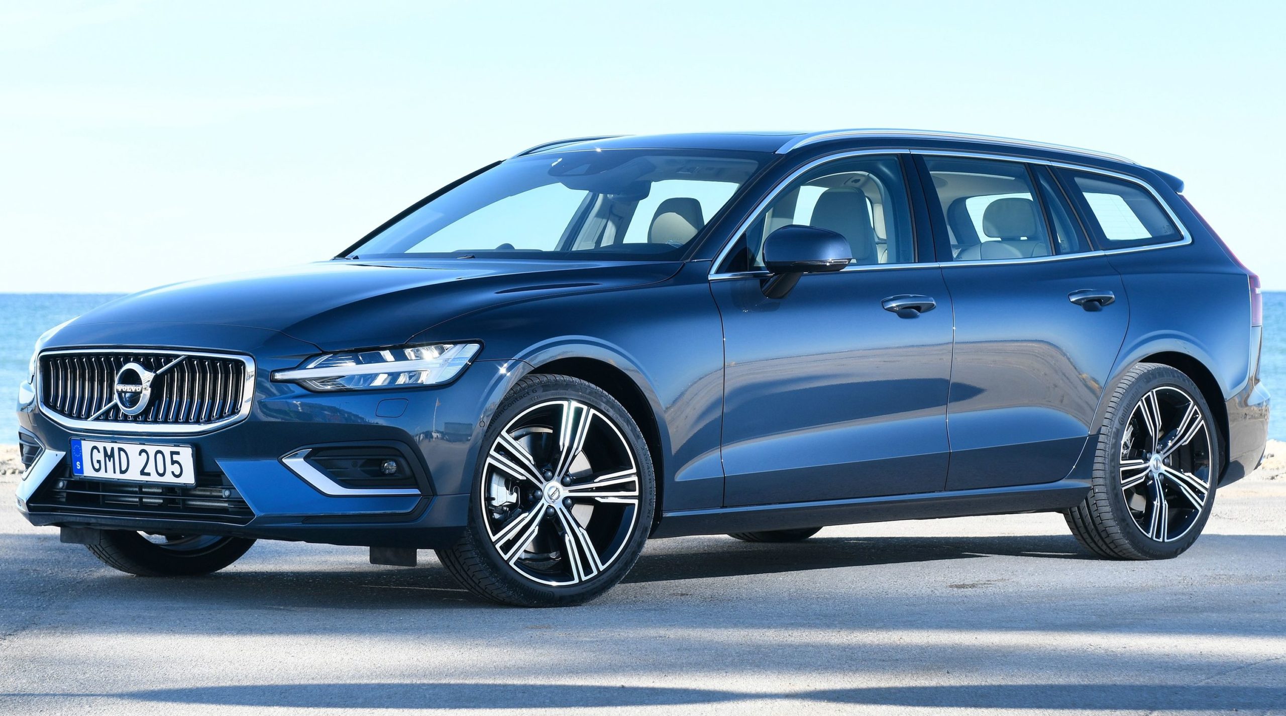 Κουκούλα αυτοκινήτου συμβατή με Volvo V60 (Z) (ab 07/18) αδιάβροχη και με επένδυση 4778x1850x1432