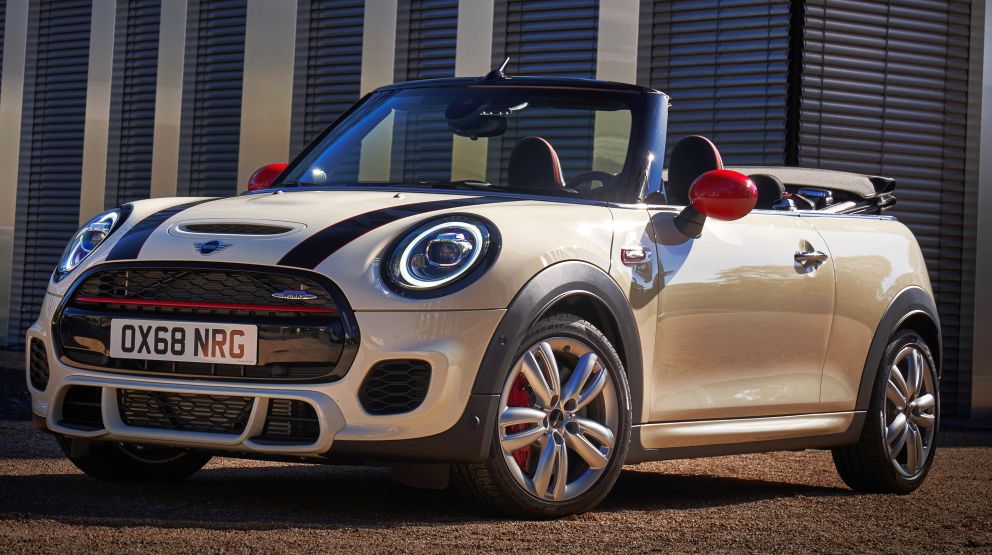 Κουκούλα αυτοκινήτου συμβατή με MINI MINI (F57) John Cooper Works Cabrio (03/16 - 01/21) αδιάβροχη και με επένδυση 3874x1727x1415