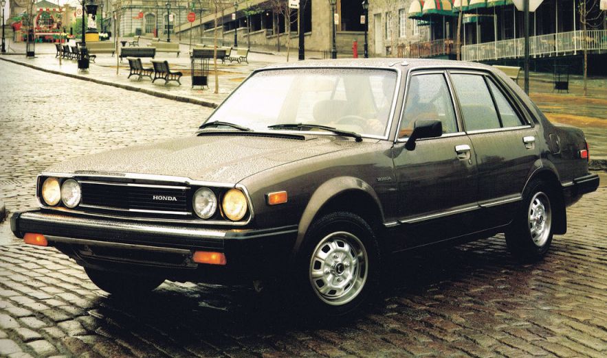 Κουκούλα αυτοκινήτου συμβατή με Honda Accord (I) Stufenheck (11/77 - 09/81) αδιάβροχη και με επένδυση 4345x1620x1360