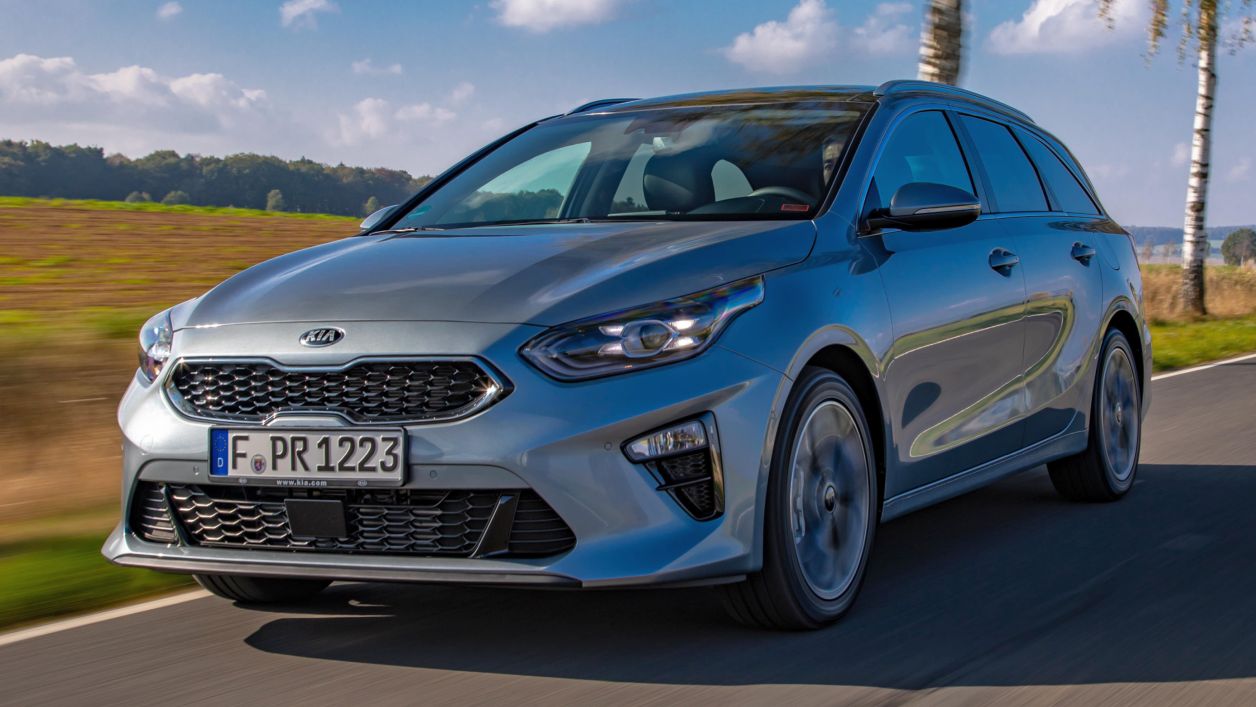 Κουκούλα αυτοκινήτου συμβατή με KIA Ceed (CD) Sportswagon (09/18 - 09/21) αδιάβροχη και με επένδυση 4605x1800x1460-1465