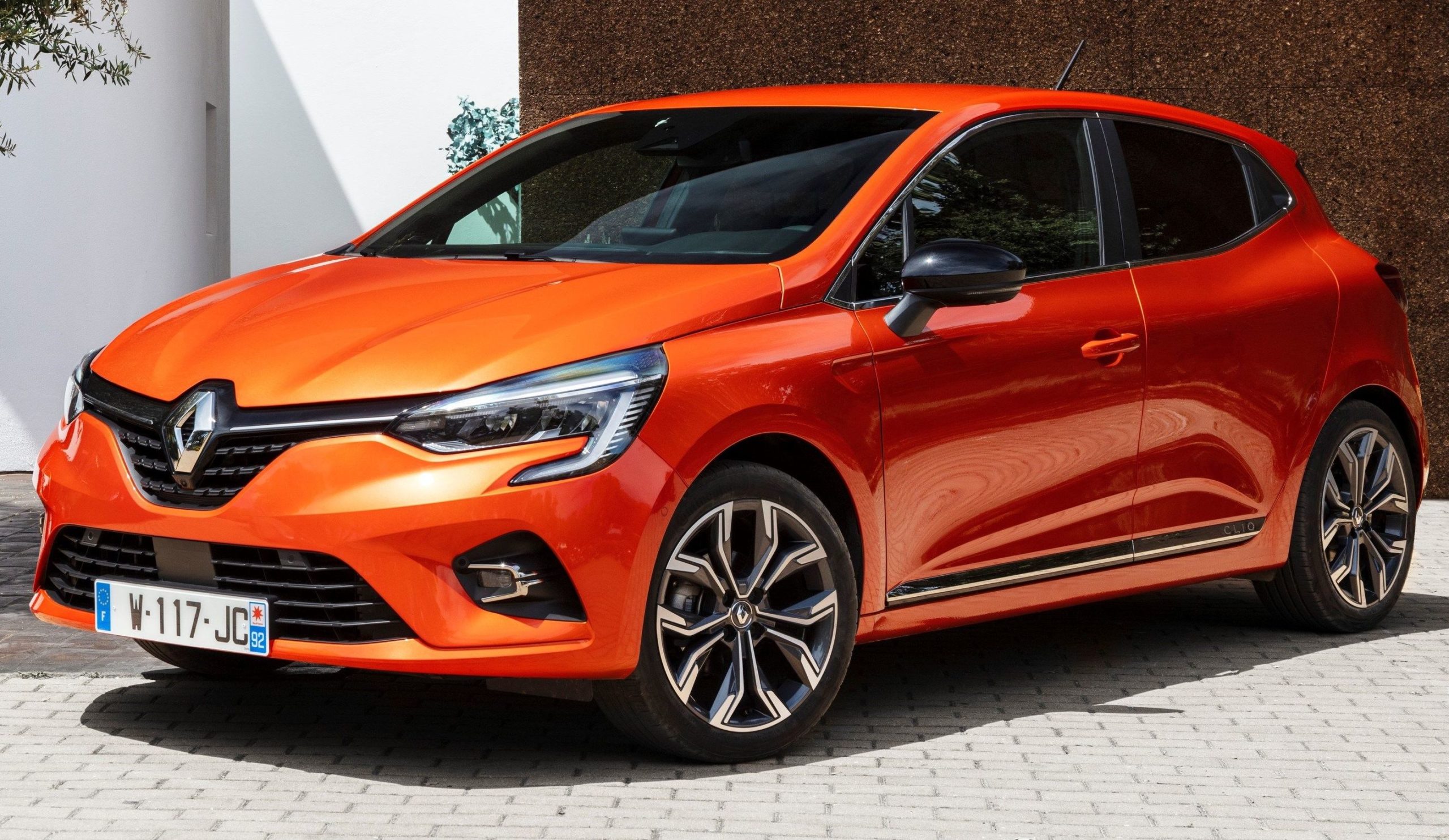 Κουκούλα αυτοκινήτου συμβατή με Renault Clio (V) (ab 09/19) ( - ) αδιάβροχη και με επένδυση 4050x1798x1440