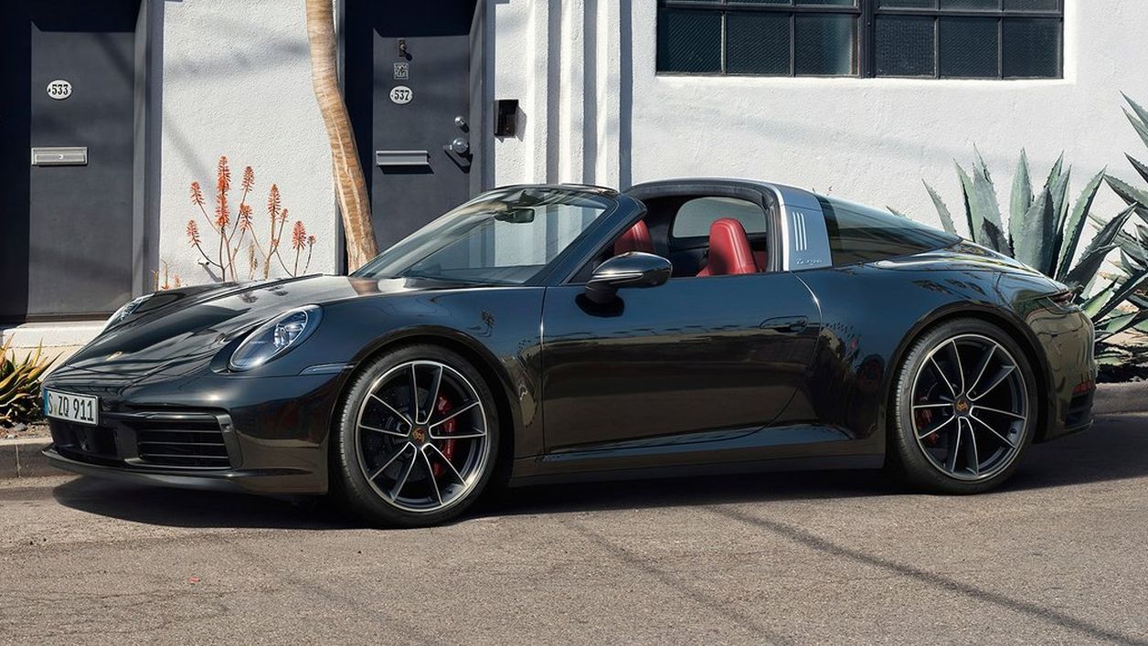 Κουκούλα αυτοκινήτου συμβατή με Porsche 911 (992) Targa (ab 08/20) ( - ) αδιάβροχη και με επένδυση 4519x1852x1297-1299