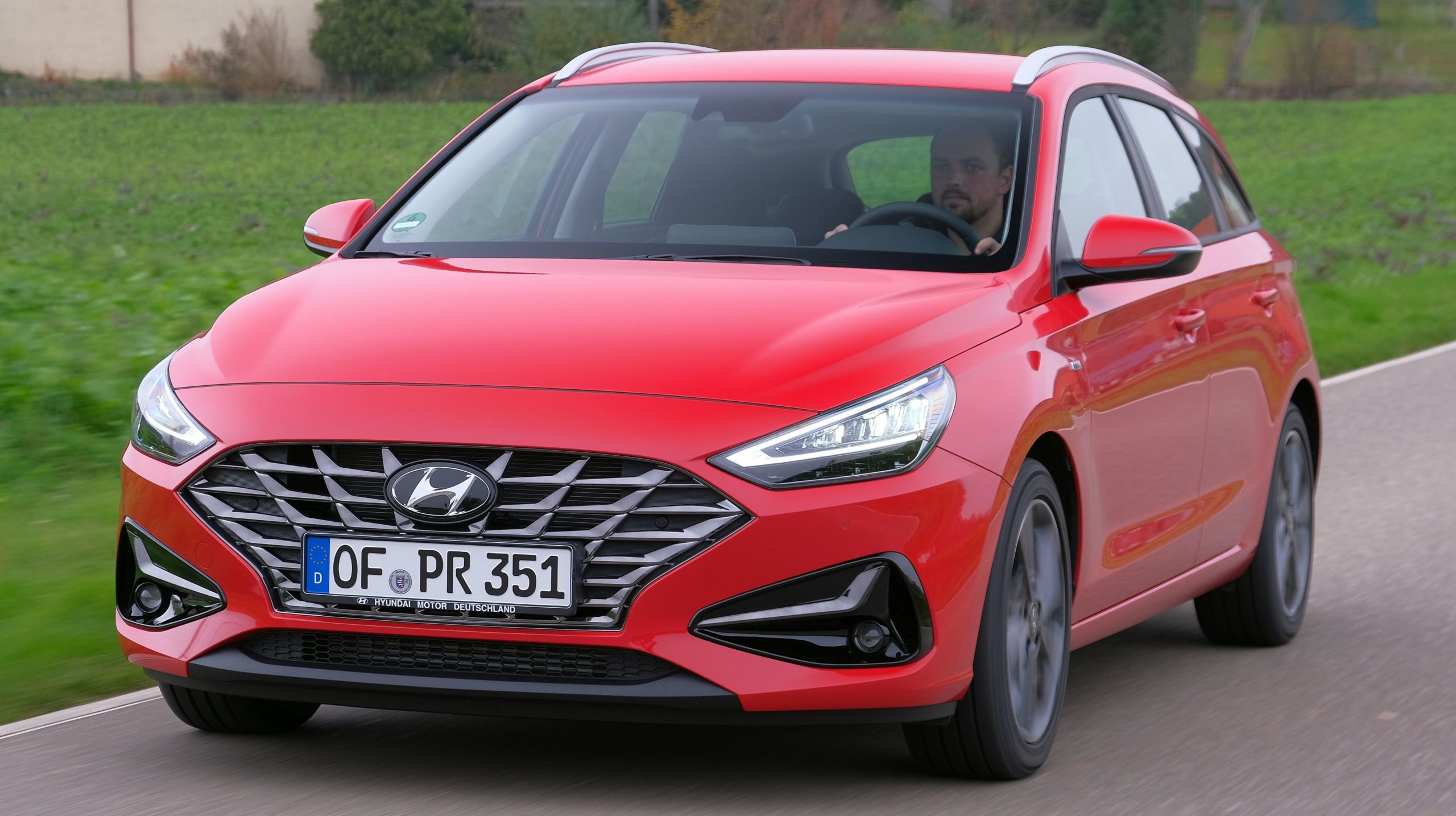 Κουκούλα αυτοκινήτου συμβατή με Hyundai i30 (PDE) Kombi (ab 07/20) ( - ) αδιάβροχη και με επένδυση 4585x1795x1475